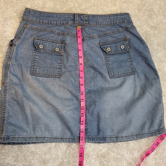 Carolina Blues Women's Jean Skirt, Light Wash Blue, Size 8 - Picture 5 of 9